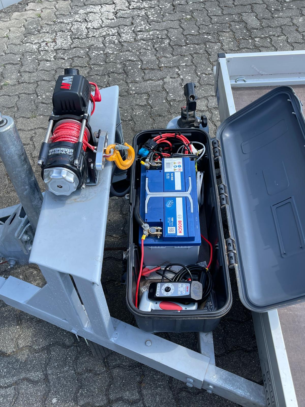 Fahrzeugtransporter, absenkbar HKT 132515 S *gebraucht* – Bild 4